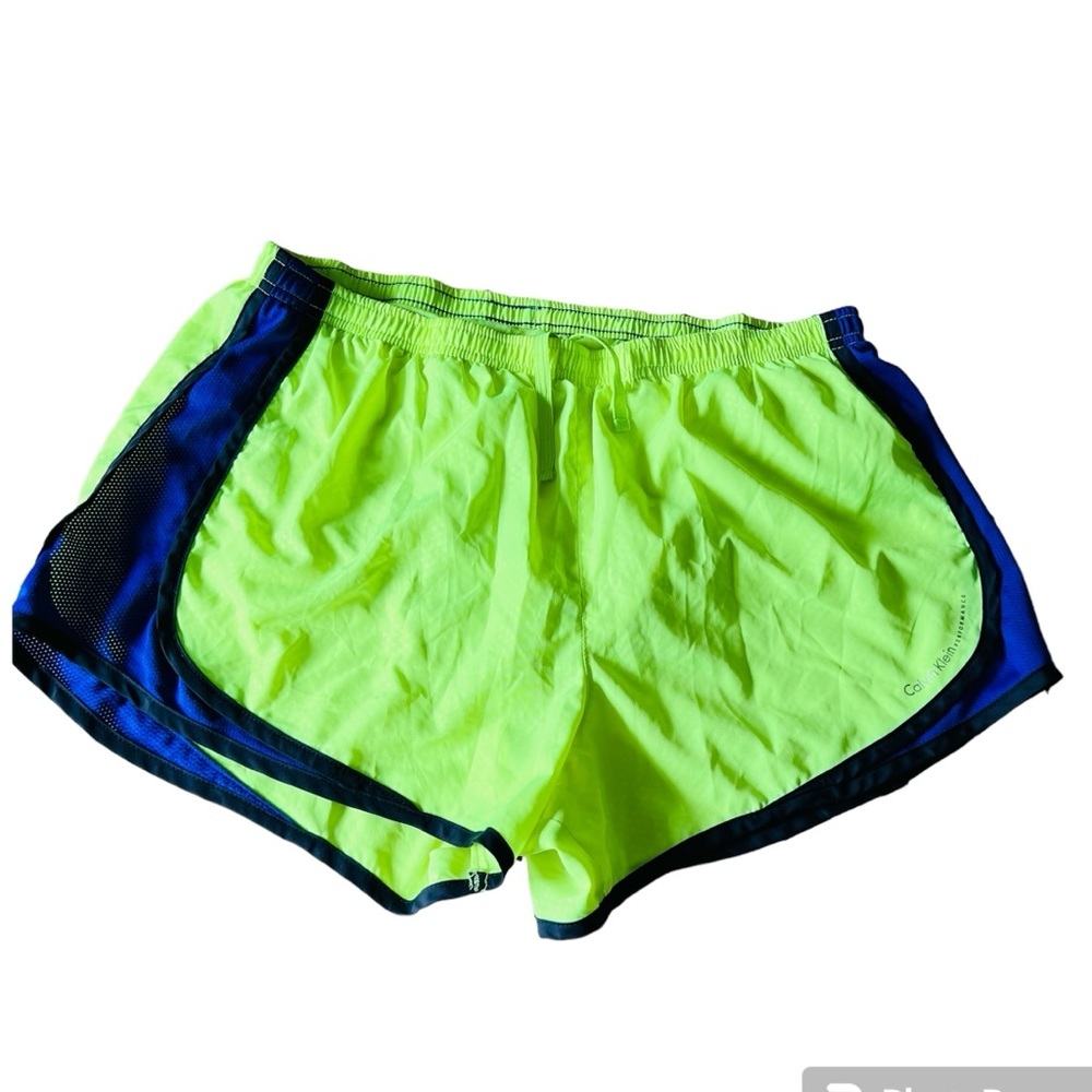 Calvin Klein Performance Quick Dry Lightweight Shorts women size Large